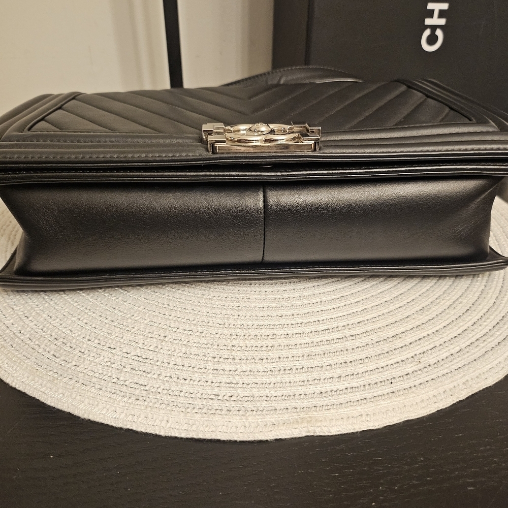 Chanel Flap Boy In New Medium - Picture 12 of 15